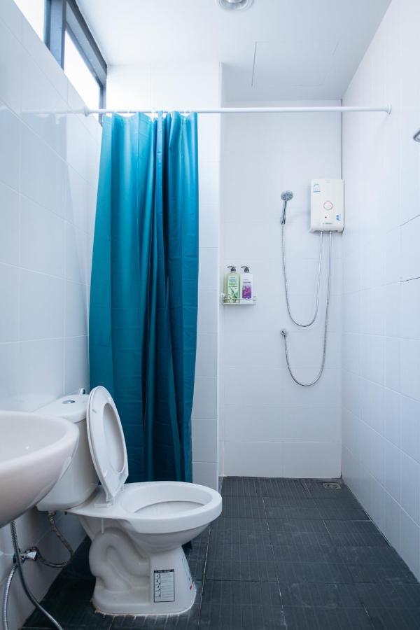 T3 Two Bedrooms Wifi Full Kitchen 1 Min To Bts Банкок Екстериор снимка